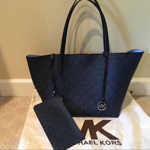 Michael Kors Haley navy blue tote
